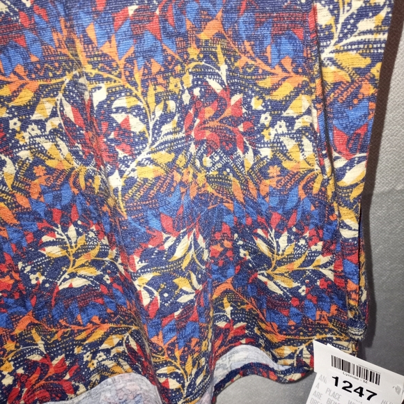 MEDIUM LYNNAE Tshirt. #1247 - Picture 3 of 7